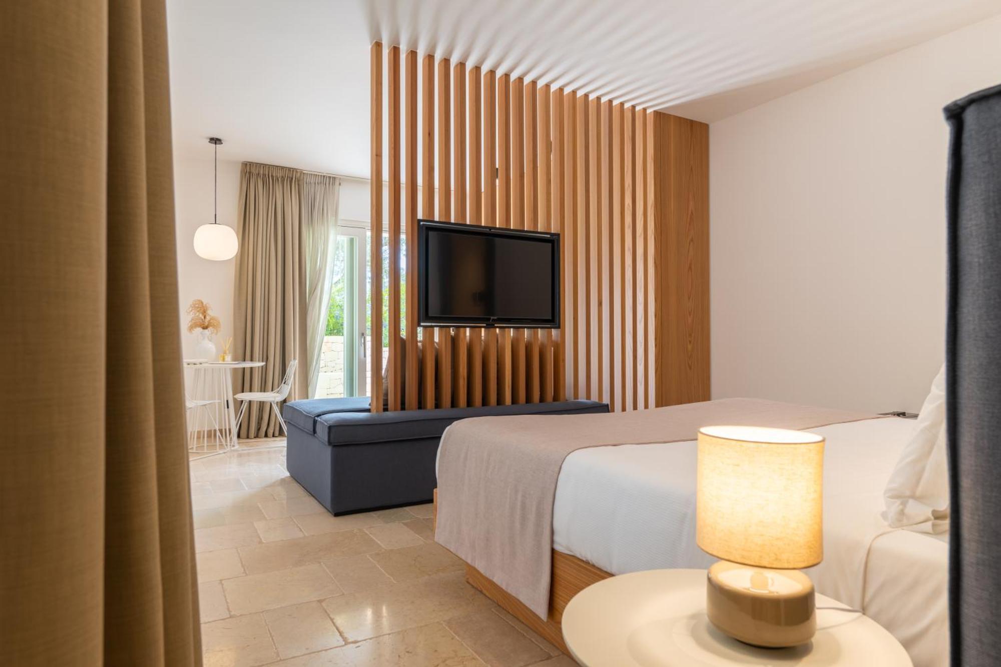Bed and Breakfast Essenza Relais Contemporaneo Чистернино Экстерьер фото